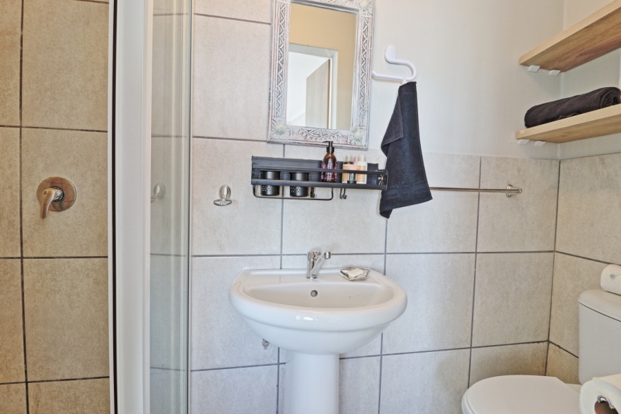 2 Bedroom Property for Sale in Island View Western Cape